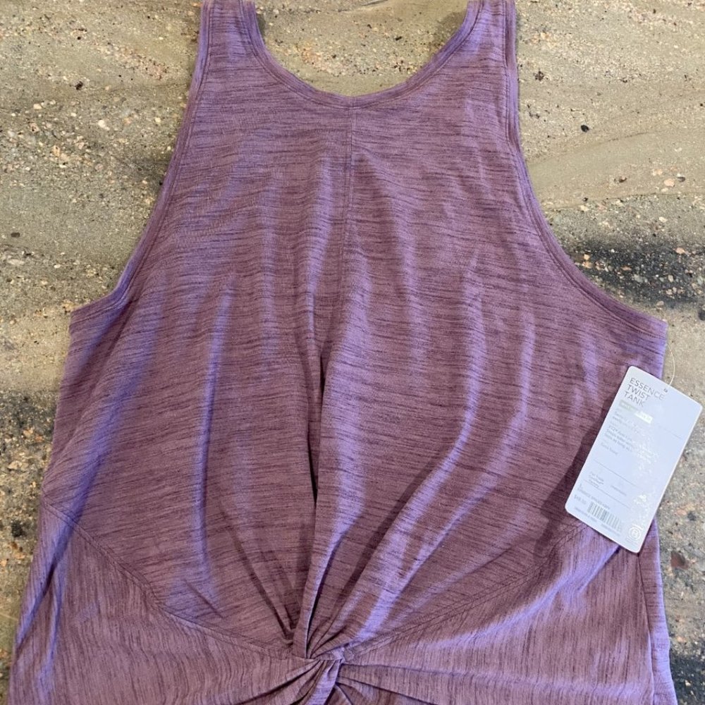 Athleta Essence Twist Tank - NWT - Size L